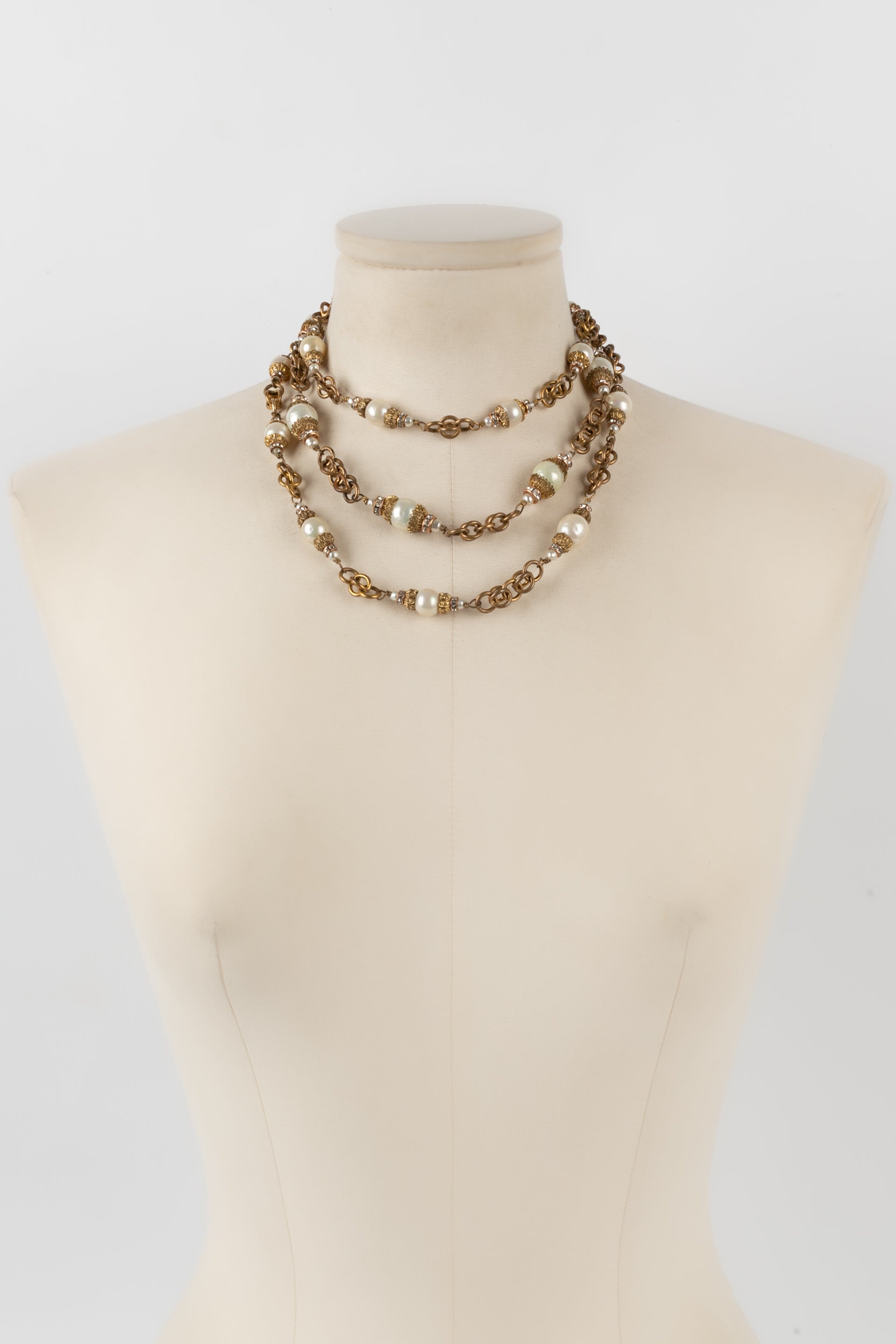 EARLY VINTAGE CHANEL PEARL NECKLACE & GRIPOIX POURED GLASS FLOWER PEND –  Connie DeNave's Jeweldiva