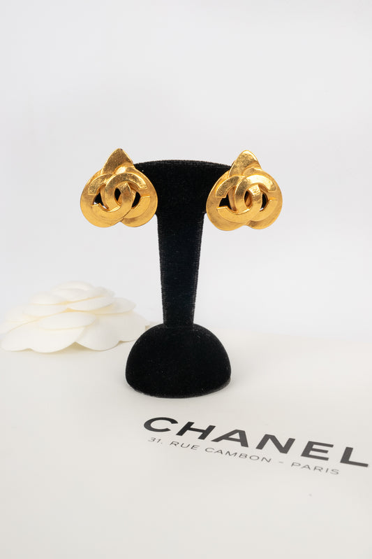 Boucles d'oreilles coeur Chanel