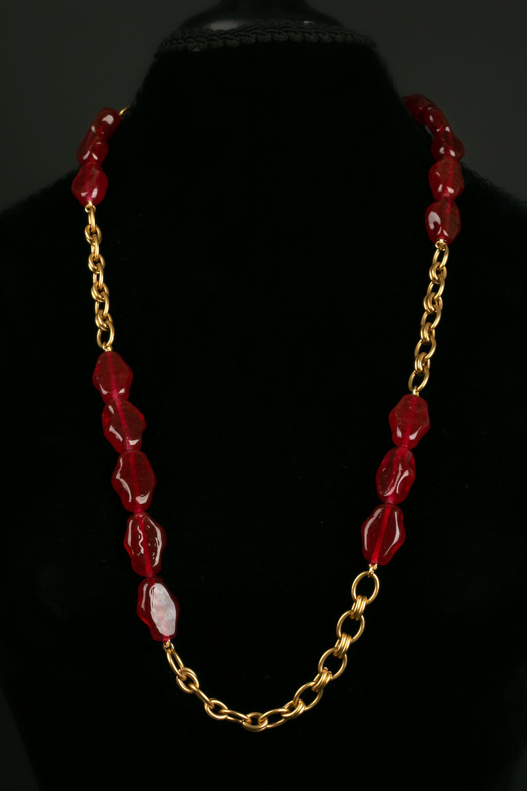 Collier de perles de verre Chanel 1983