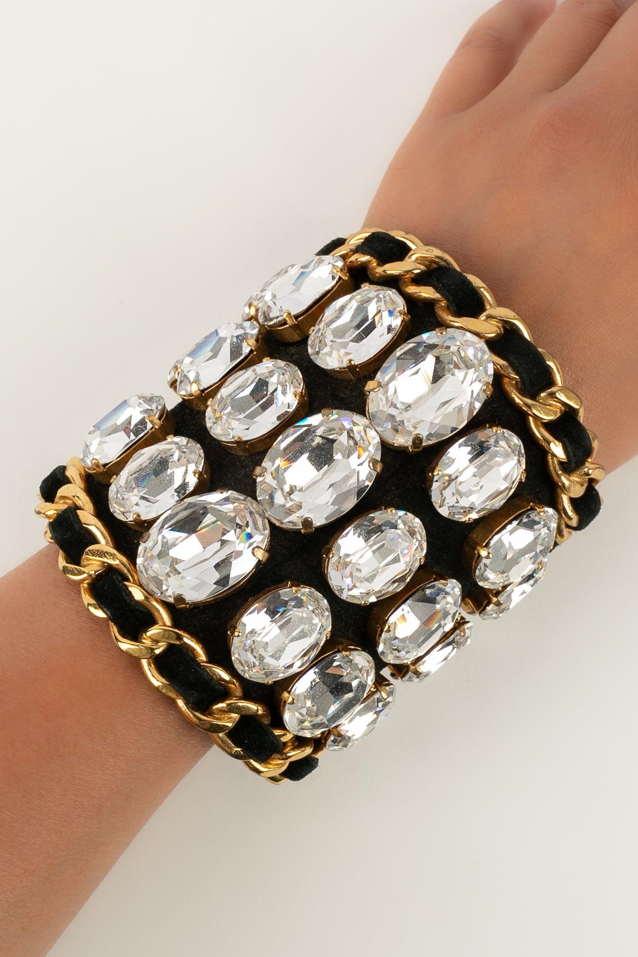 Chanel cuff bracelet Fall 2010 – Les Merveilles De Babellou