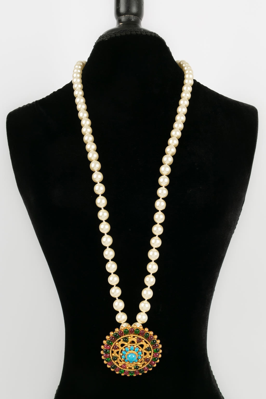 Chanel Fall 1993 necklace – Les Merveilles De Babellou