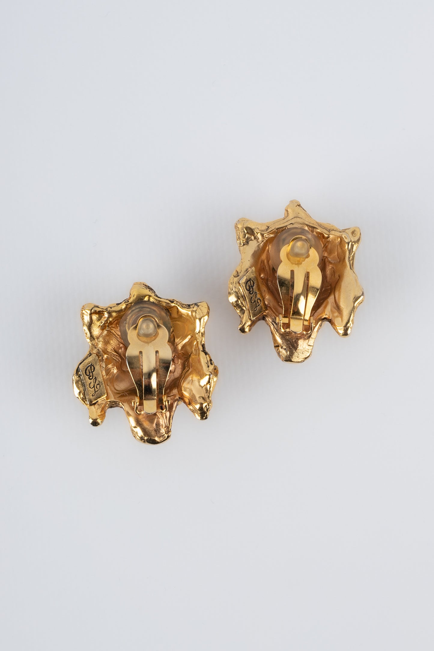 Boucles d'oreilles dorées tête de lion