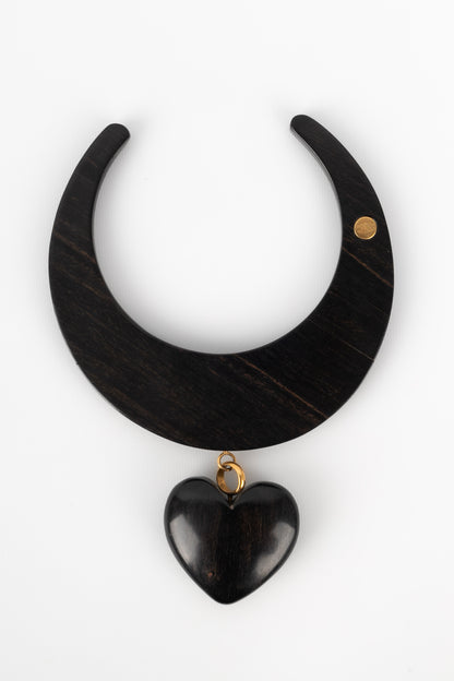 Collier en bois Chanel