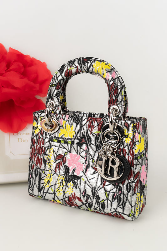 Saks Fifth Avenue floral pattern bag – Les Merveilles De Babellou