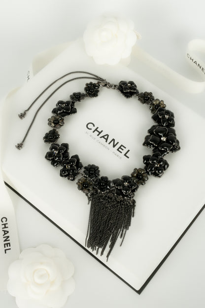 Collier camélia Chanel 