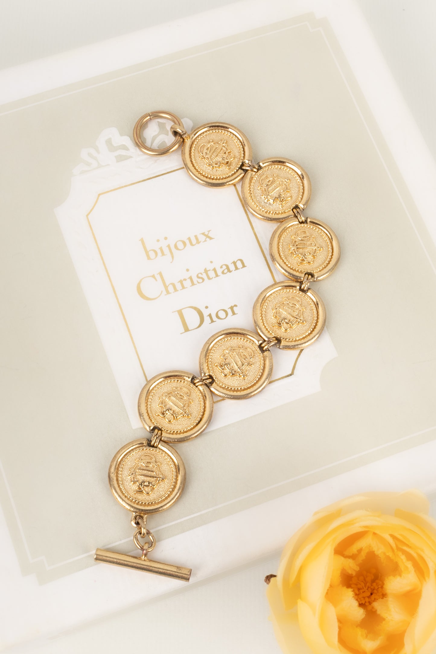 Bracelet doré Christian Dior