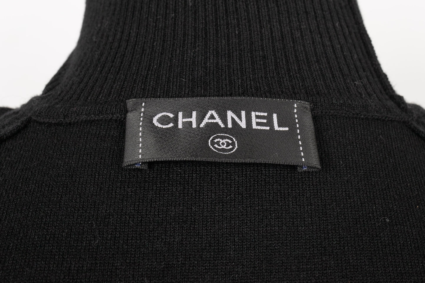 Pull noir Chanel